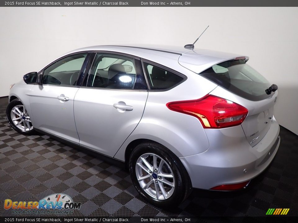 2015 Ford Focus SE Hatchback Ingot Silver Metallic / Charcoal Black Photo #9