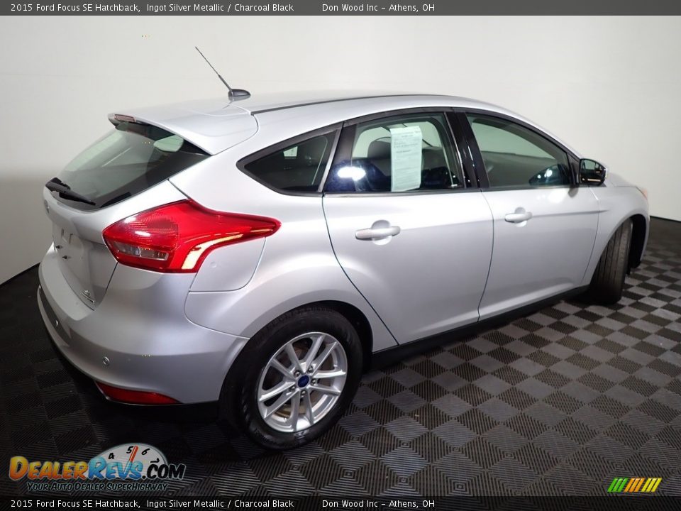 2015 Ford Focus SE Hatchback Ingot Silver Metallic / Charcoal Black Photo #15