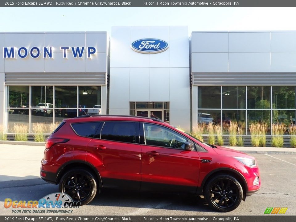 2019 Ford Escape SE 4WD Ruby Red / Chromite Gray/Charcoal Black Photo #1