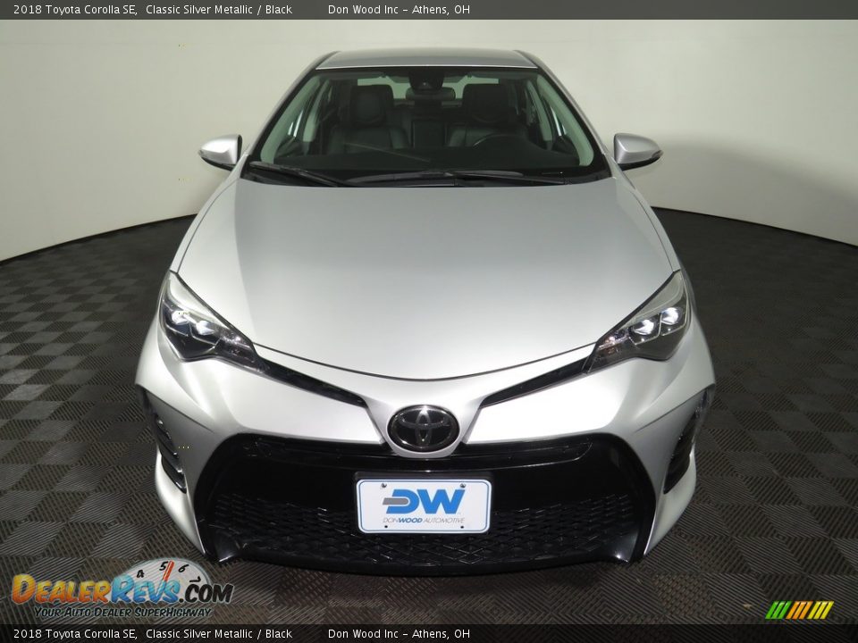 2018 Toyota Corolla SE Classic Silver Metallic / Black Photo #4