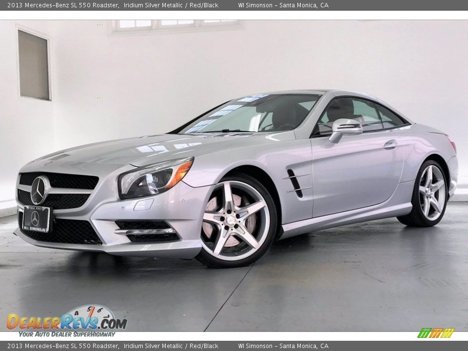 Front 3/4 View of 2013 Mercedes-Benz SL 550 Roadster Photo #12