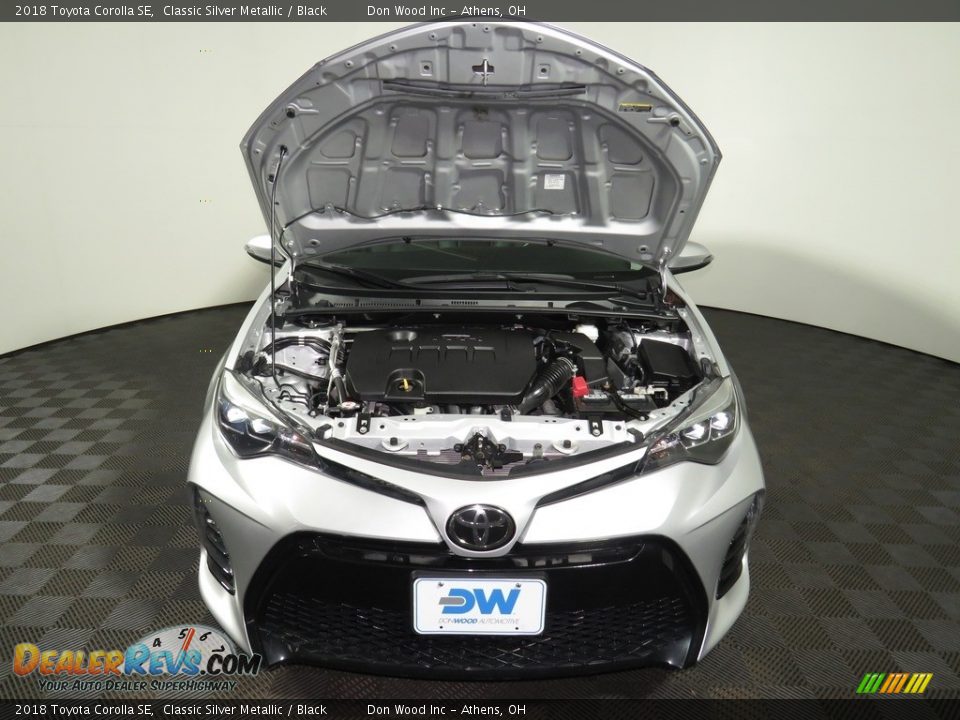 2018 Toyota Corolla SE Classic Silver Metallic / Black Photo #5