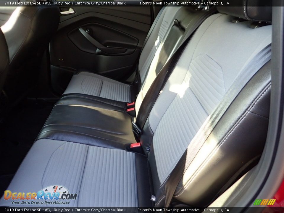 2019 Ford Escape SE 4WD Ruby Red / Chromite Gray/Charcoal Black Photo #16