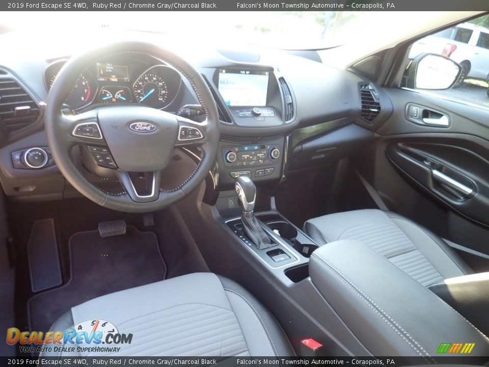 2019 Ford Escape SE 4WD Ruby Red / Chromite Gray/Charcoal Black Photo #17
