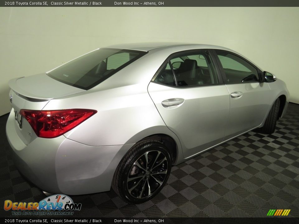 2018 Toyota Corolla SE Classic Silver Metallic / Black Photo #14