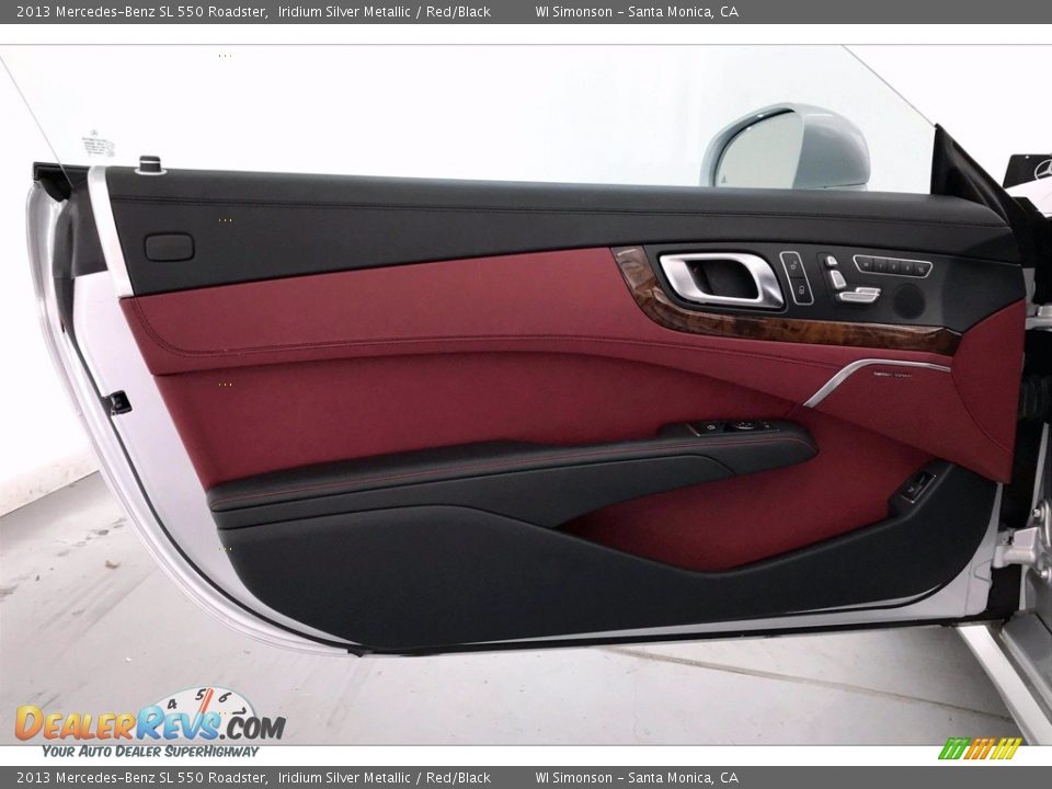 2013 Mercedes-Benz SL 550 Roadster Iridium Silver Metallic / Red/Black Photo #23