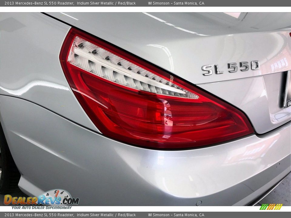 2013 Mercedes-Benz SL 550 Roadster Iridium Silver Metallic / Red/Black Photo #24
