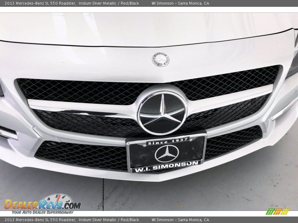2013 Mercedes-Benz SL 550 Roadster Iridium Silver Metallic / Red/Black Photo #31