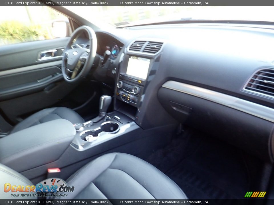 2018 Ford Explorer XLT 4WD Magnetic Metallic / Ebony Black Photo #12
