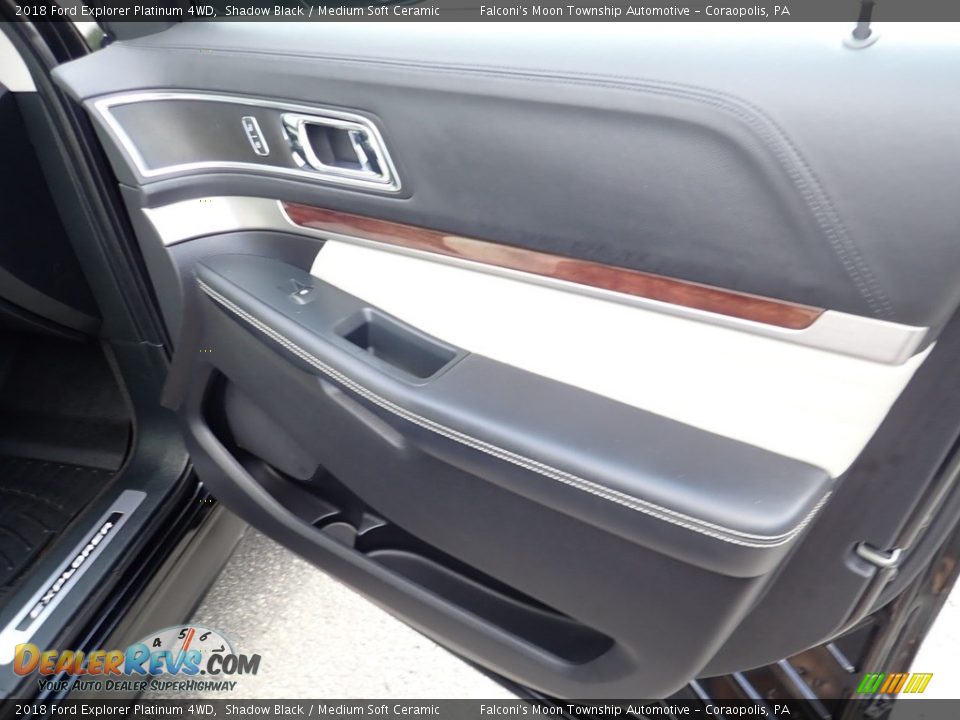 2018 Ford Explorer Platinum 4WD Shadow Black / Medium Soft Ceramic Photo #13