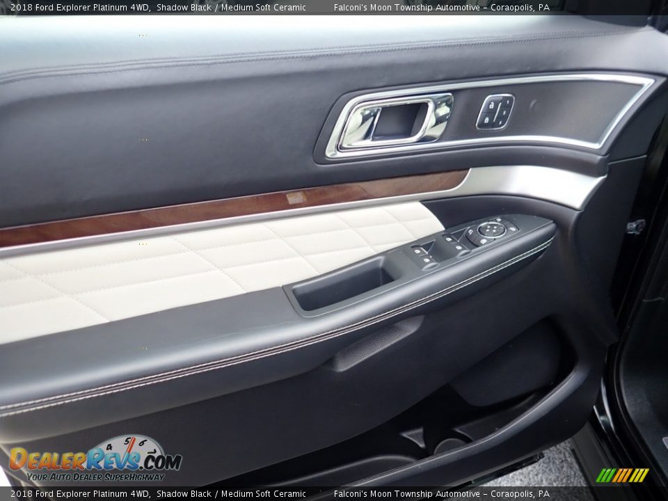 2018 Ford Explorer Platinum 4WD Shadow Black / Medium Soft Ceramic Photo #19