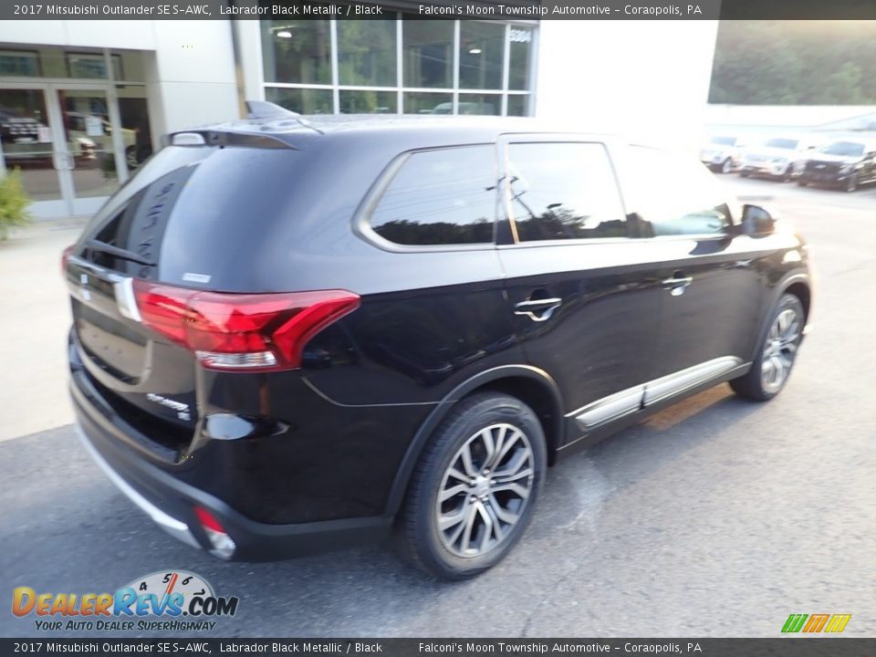 2017 Mitsubishi Outlander SE S-AWC Labrador Black Metallic / Black Photo #2