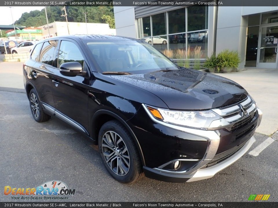 Labrador Black Metallic 2017 Mitsubishi Outlander SE S-AWC Photo #9