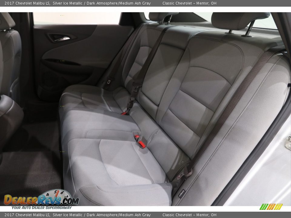 2017 Chevrolet Malibu LS Silver Ice Metallic / Dark Atmosphere/Medium Ash Gray Photo #16
