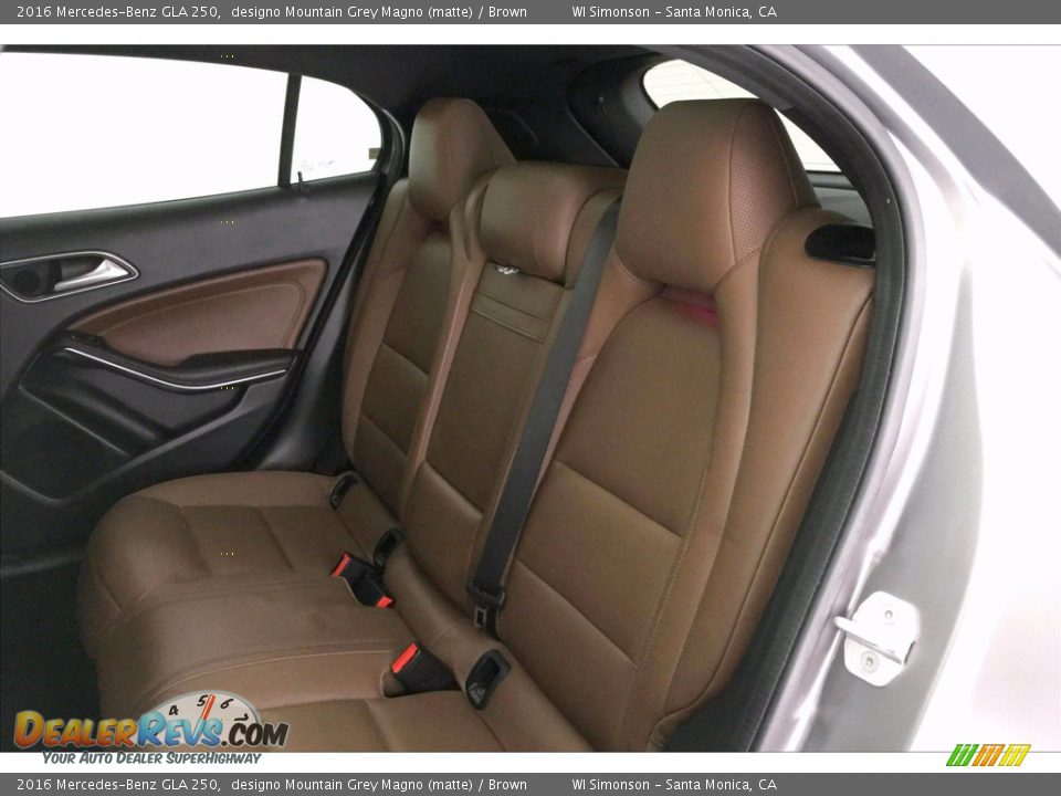 Rear Seat of 2016 Mercedes-Benz GLA 250 Photo #15