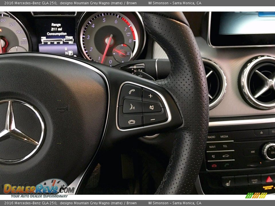 Controls of 2016 Mercedes-Benz GLA 250 Photo #19