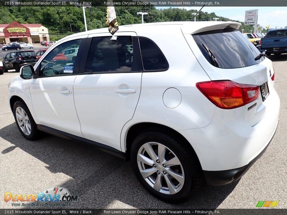 2015 Mitsubishi Outlander Sport ES White / Black Photo #3