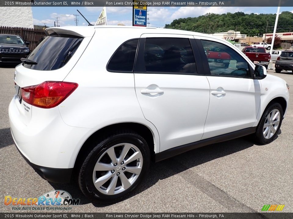 2015 Mitsubishi Outlander Sport ES White / Black Photo #6