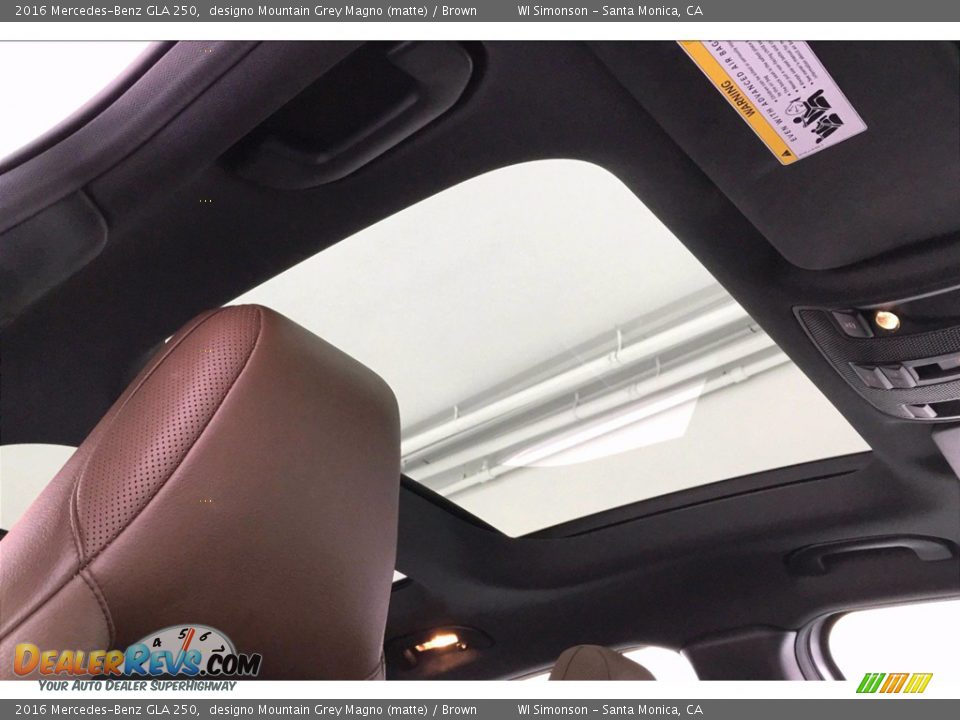 Sunroof of 2016 Mercedes-Benz GLA 250 Photo #29