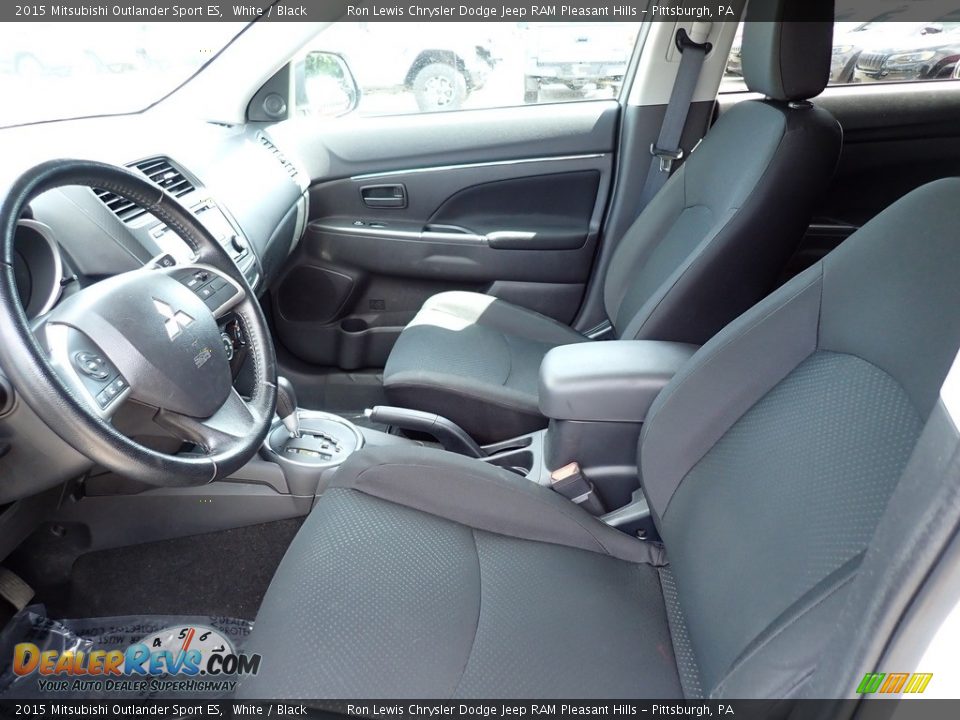 2015 Mitsubishi Outlander Sport ES White / Black Photo #11