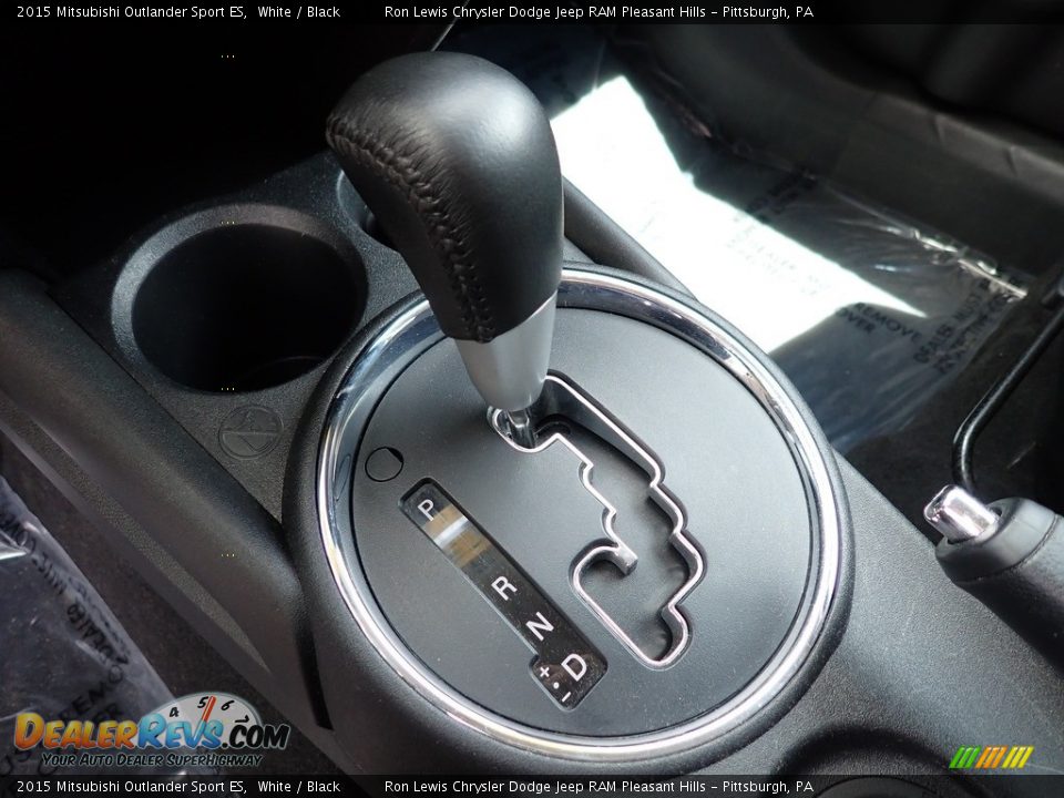 2015 Mitsubishi Outlander Sport ES White / Black Photo #17
