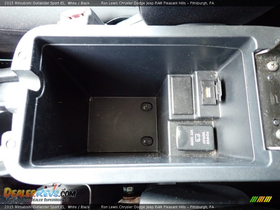 2015 Mitsubishi Outlander Sport ES White / Black Photo #18