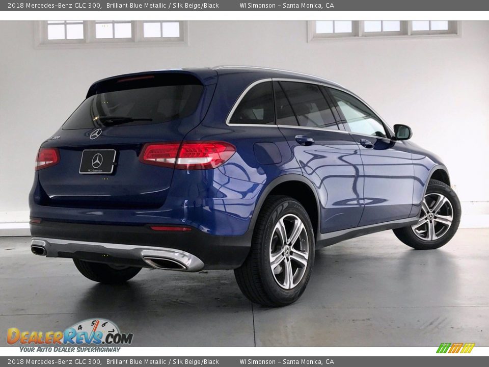 2018 Mercedes-Benz GLC 300 Brilliant Blue Metallic / Silk Beige/Black Photo #16