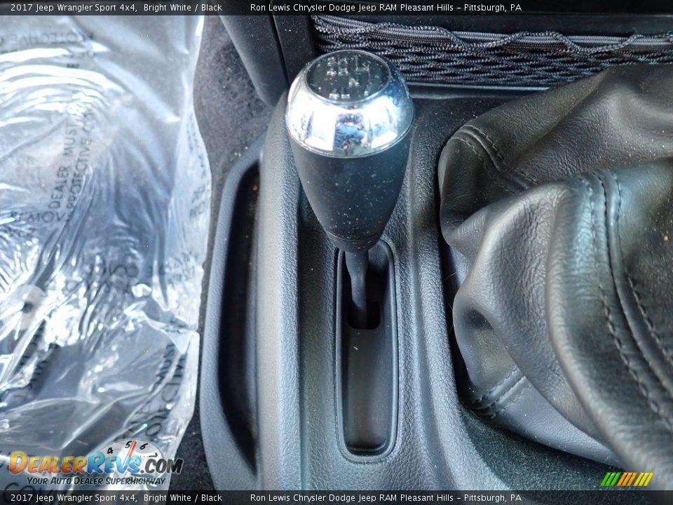 2017 Jeep Wrangler Sport 4x4 Bright White / Black Photo #17