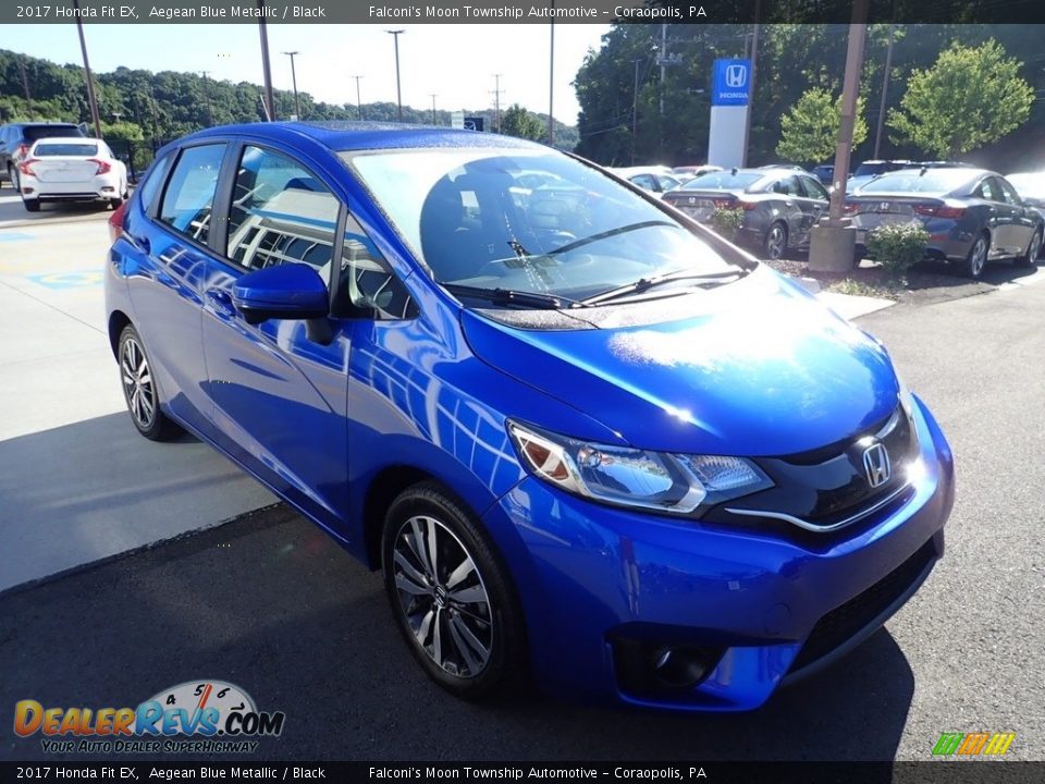 Front 3/4 View of 2017 Honda Fit EX Photo #8