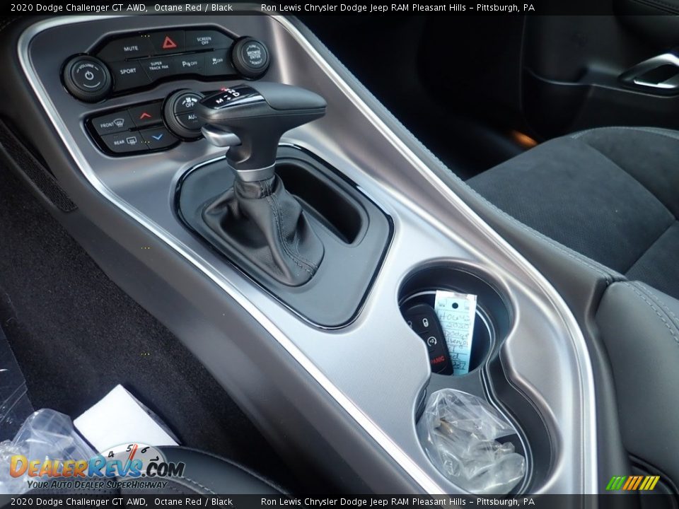 2020 Dodge Challenger GT AWD Shifter Photo #12