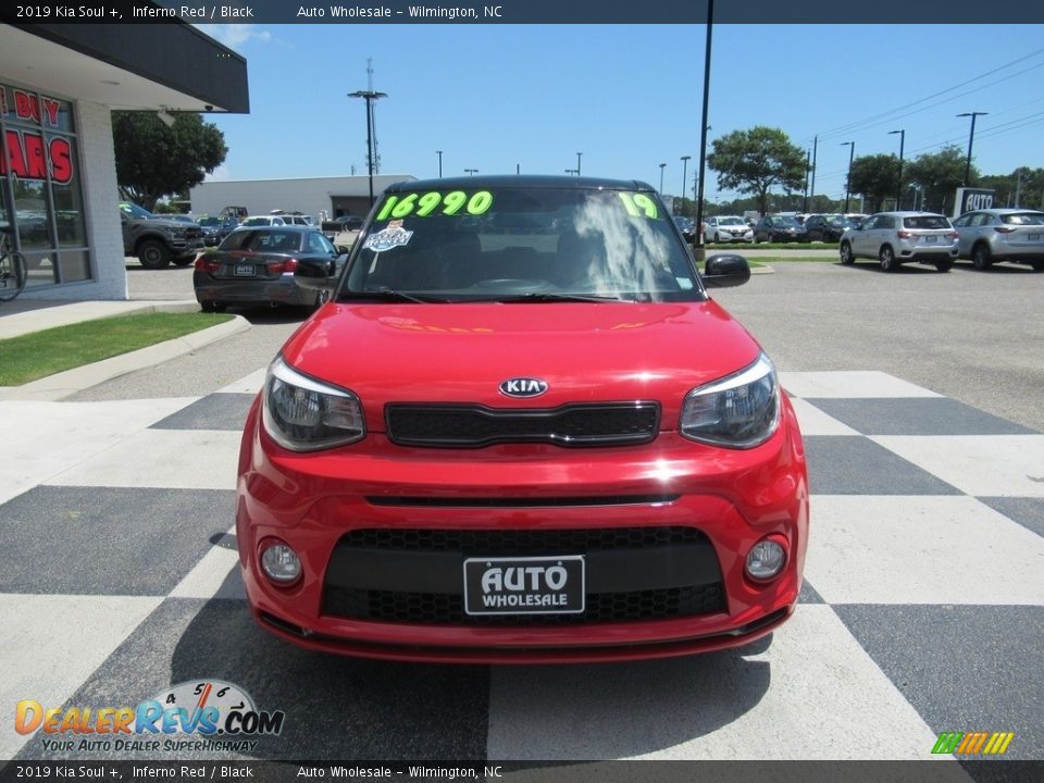 2019 Kia Soul + Inferno Red / Black Photo #2