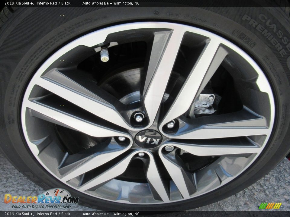 2019 Kia Soul + Inferno Red / Black Photo #7