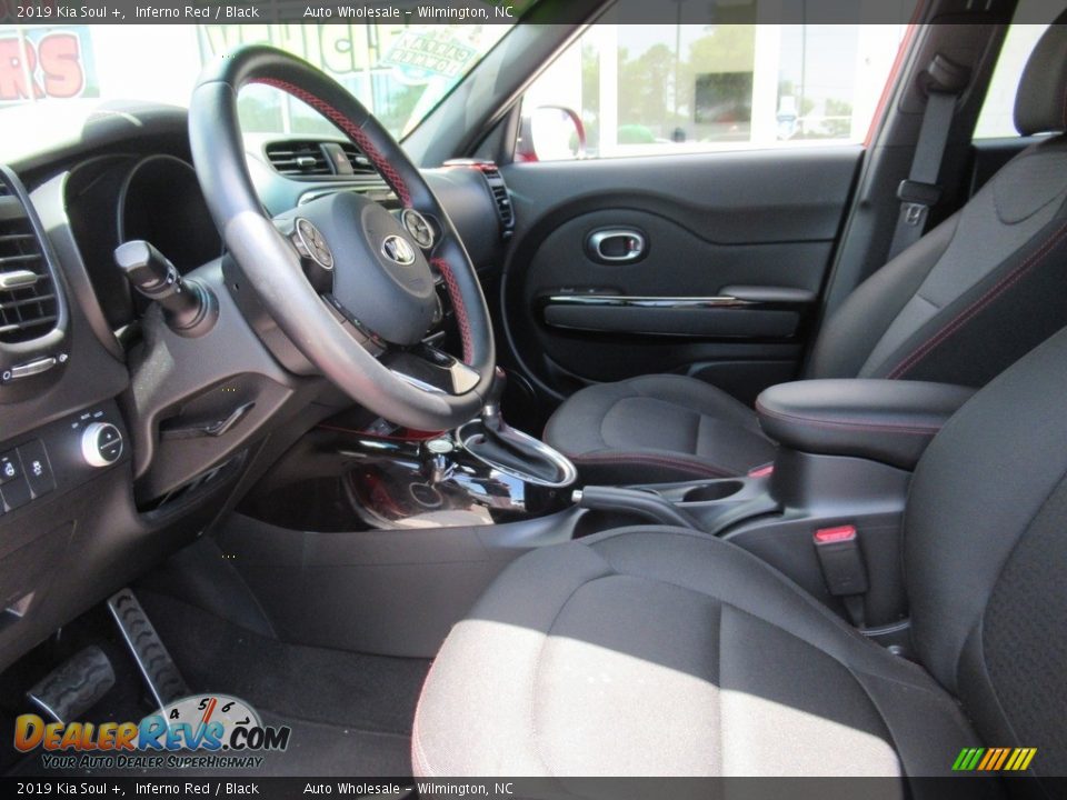 2019 Kia Soul + Inferno Red / Black Photo #11