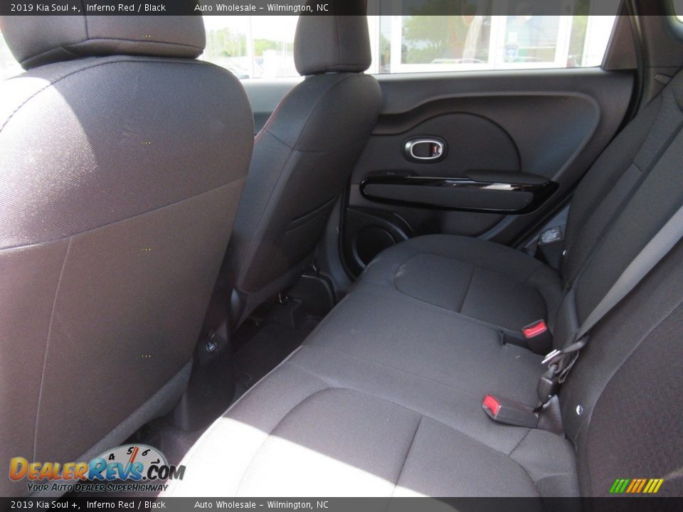 2019 Kia Soul + Inferno Red / Black Photo #12
