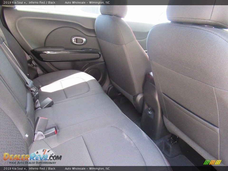 2019 Kia Soul + Inferno Red / Black Photo #14