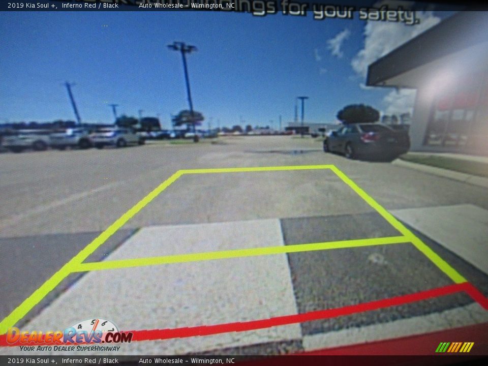 2019 Kia Soul + Inferno Red / Black Photo #19