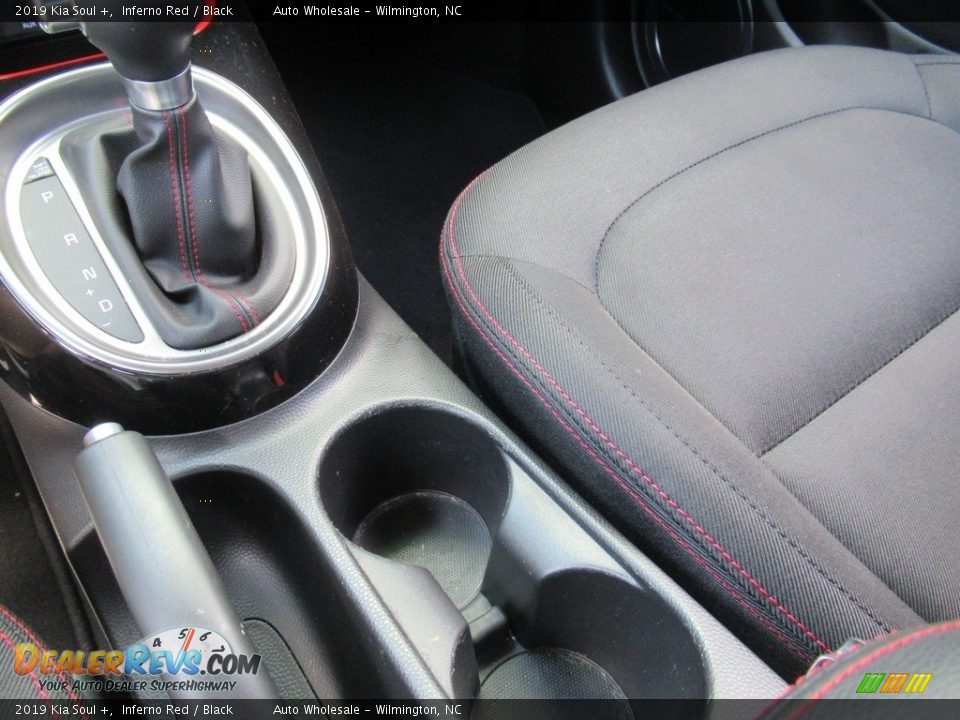 2019 Kia Soul + Inferno Red / Black Photo #20