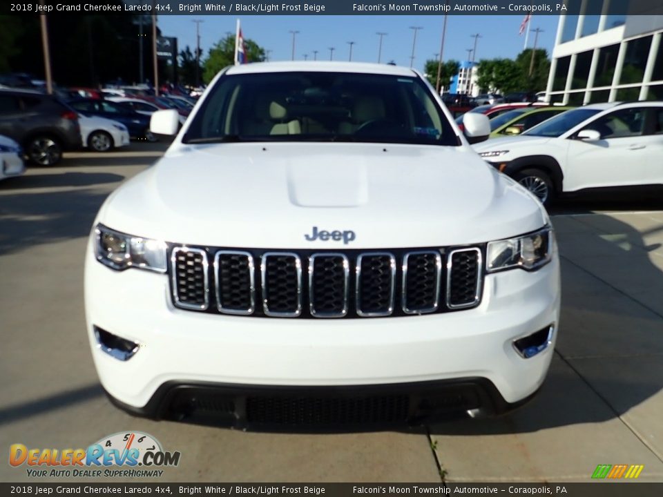 2018 Jeep Grand Cherokee Laredo 4x4 Bright White / Black/Light Frost Beige Photo #8