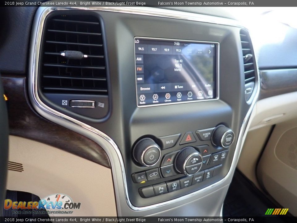 2018 Jeep Grand Cherokee Laredo 4x4 Bright White / Black/Light Frost Beige Photo #22