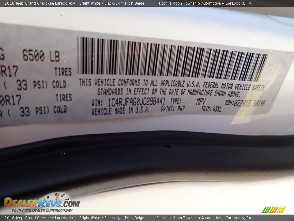 2018 Jeep Grand Cherokee Laredo 4x4 Bright White / Black/Light Frost Beige Photo #23