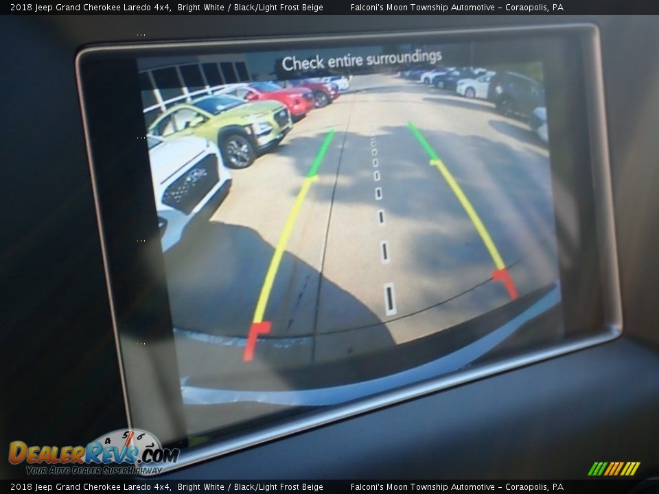 2018 Jeep Grand Cherokee Laredo 4x4 Bright White / Black/Light Frost Beige Photo #25