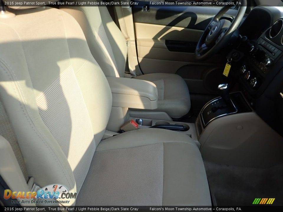 2016 Jeep Patriot Sport True Blue Pearl / Light Pebble Beige/Dark Slate Gray Photo #11