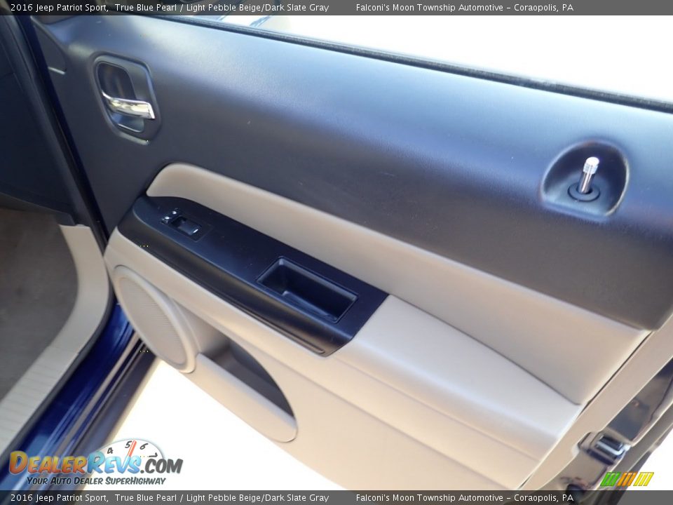 2016 Jeep Patriot Sport True Blue Pearl / Light Pebble Beige/Dark Slate Gray Photo #13