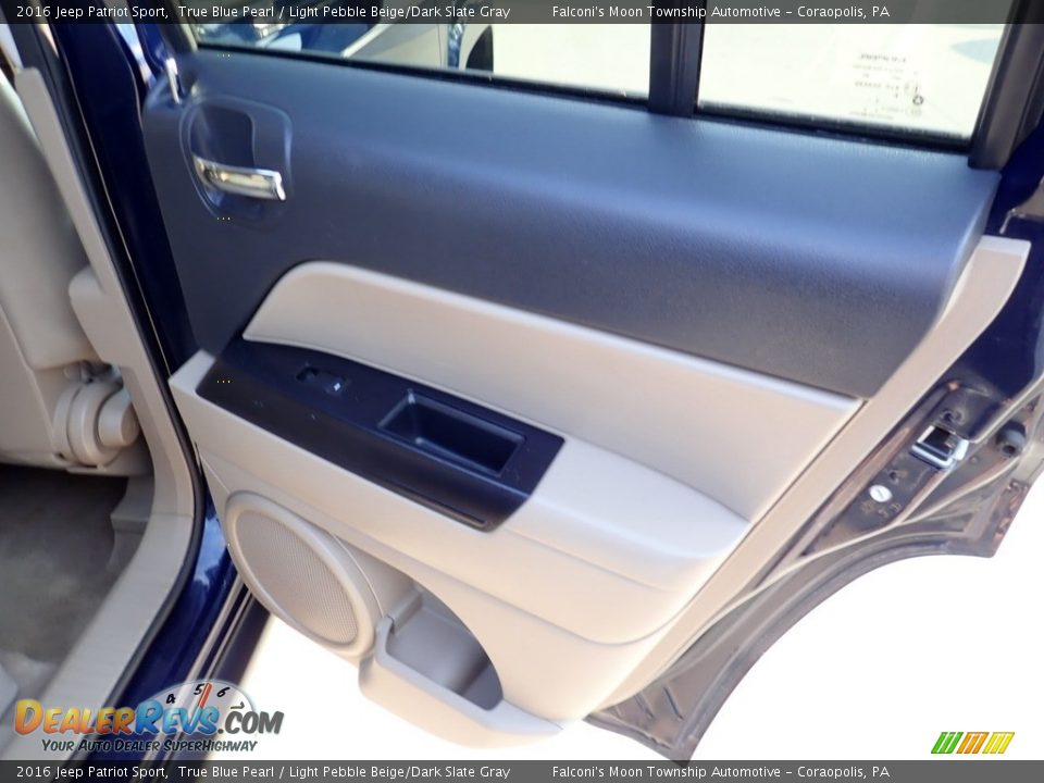 2016 Jeep Patriot Sport True Blue Pearl / Light Pebble Beige/Dark Slate Gray Photo #15