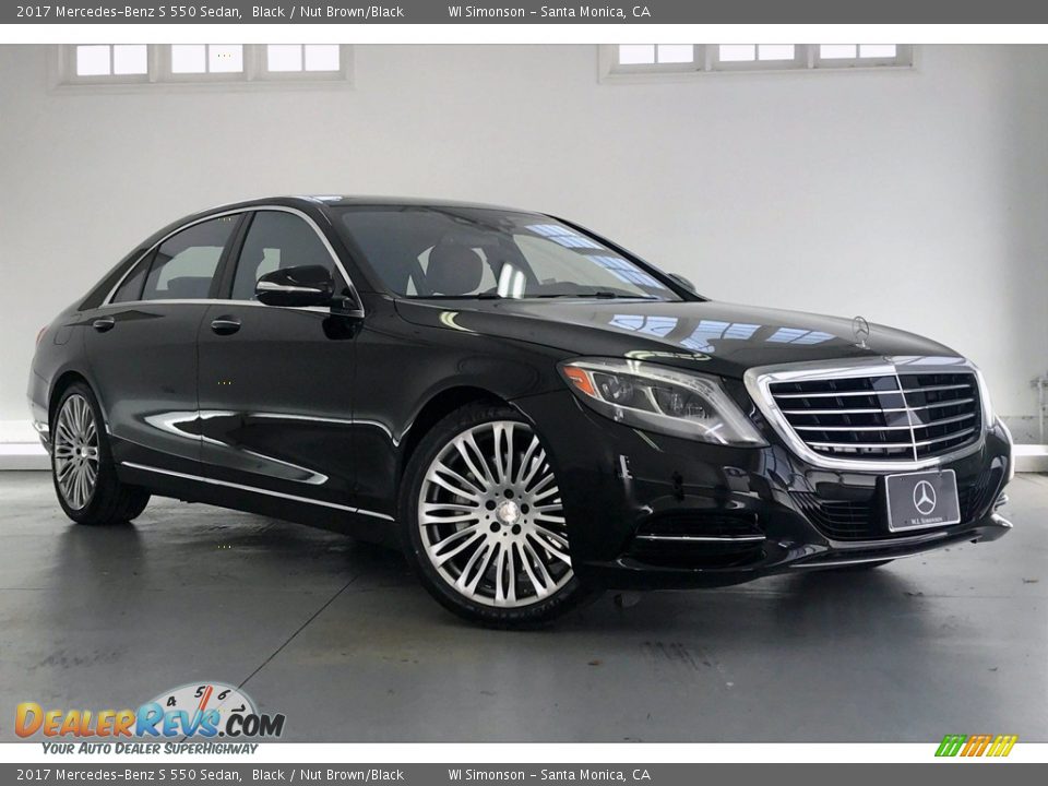 Front 3/4 View of 2017 Mercedes-Benz S 550 Sedan Photo #34