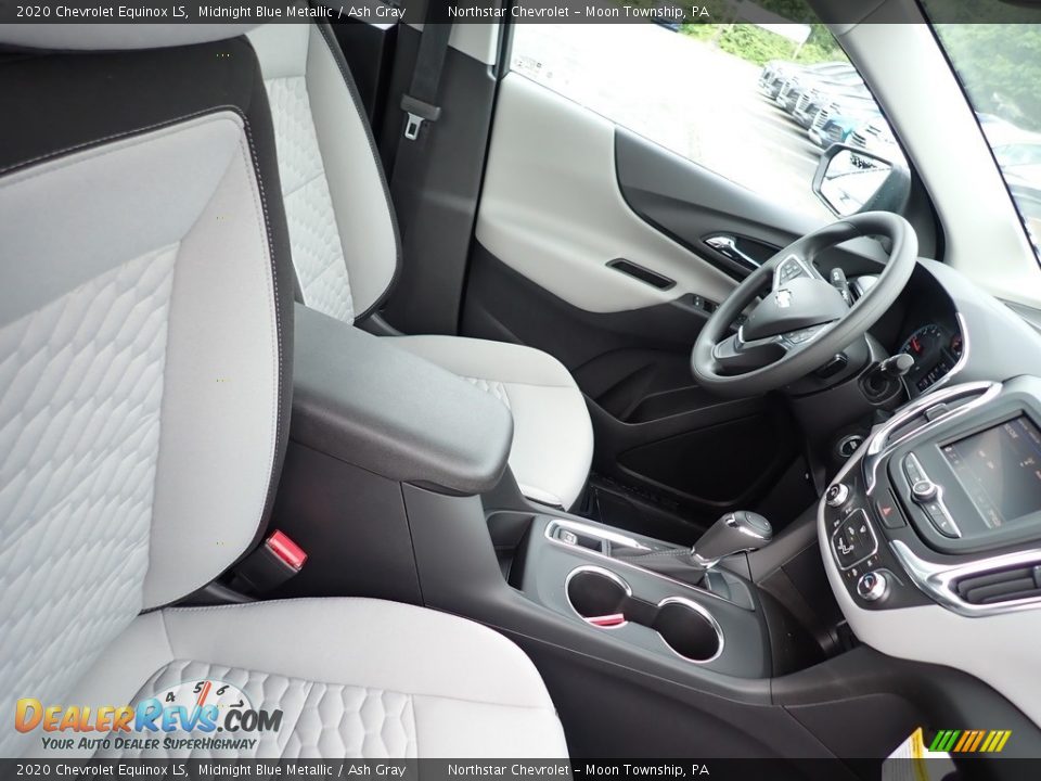 2020 Chevrolet Equinox LS Midnight Blue Metallic / Ash Gray Photo #9