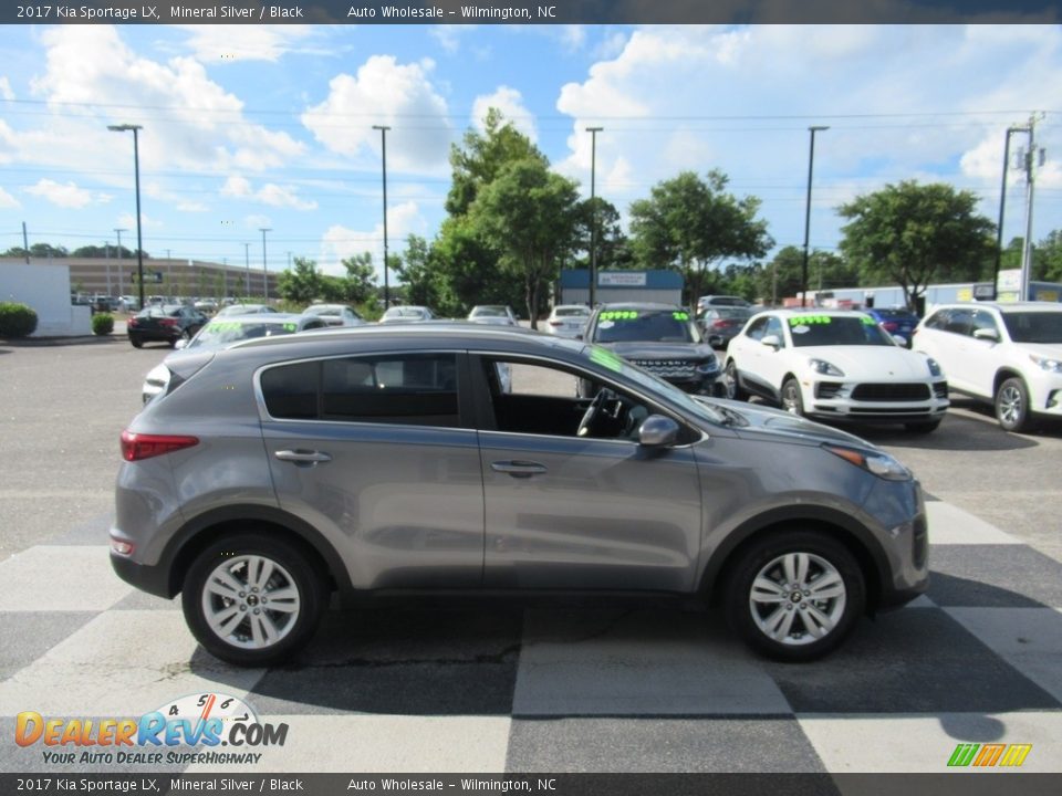 2017 Kia Sportage LX Mineral Silver / Black Photo #3