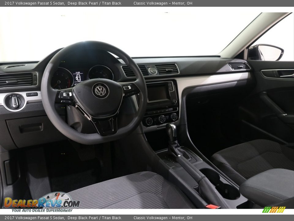 2017 Volkswagen Passat S Sedan Deep Black Pearl / Titan Black Photo #6