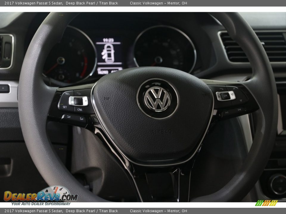 2017 Volkswagen Passat S Sedan Deep Black Pearl / Titan Black Photo #7