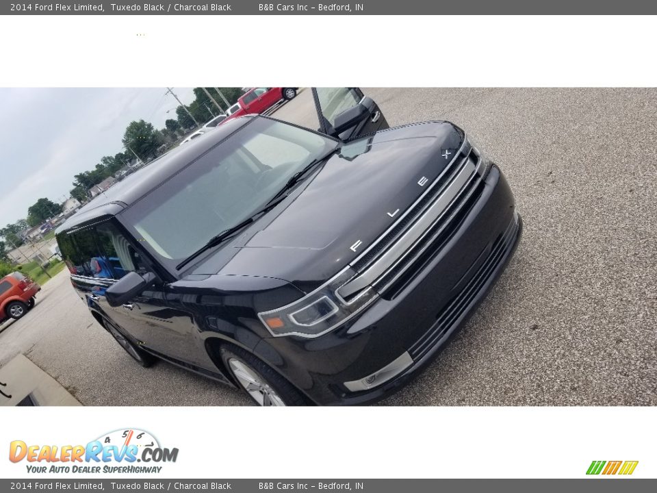 2014 Ford Flex Limited Tuxedo Black / Charcoal Black Photo #24